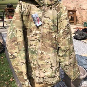 Primaloft men’s camp jacket